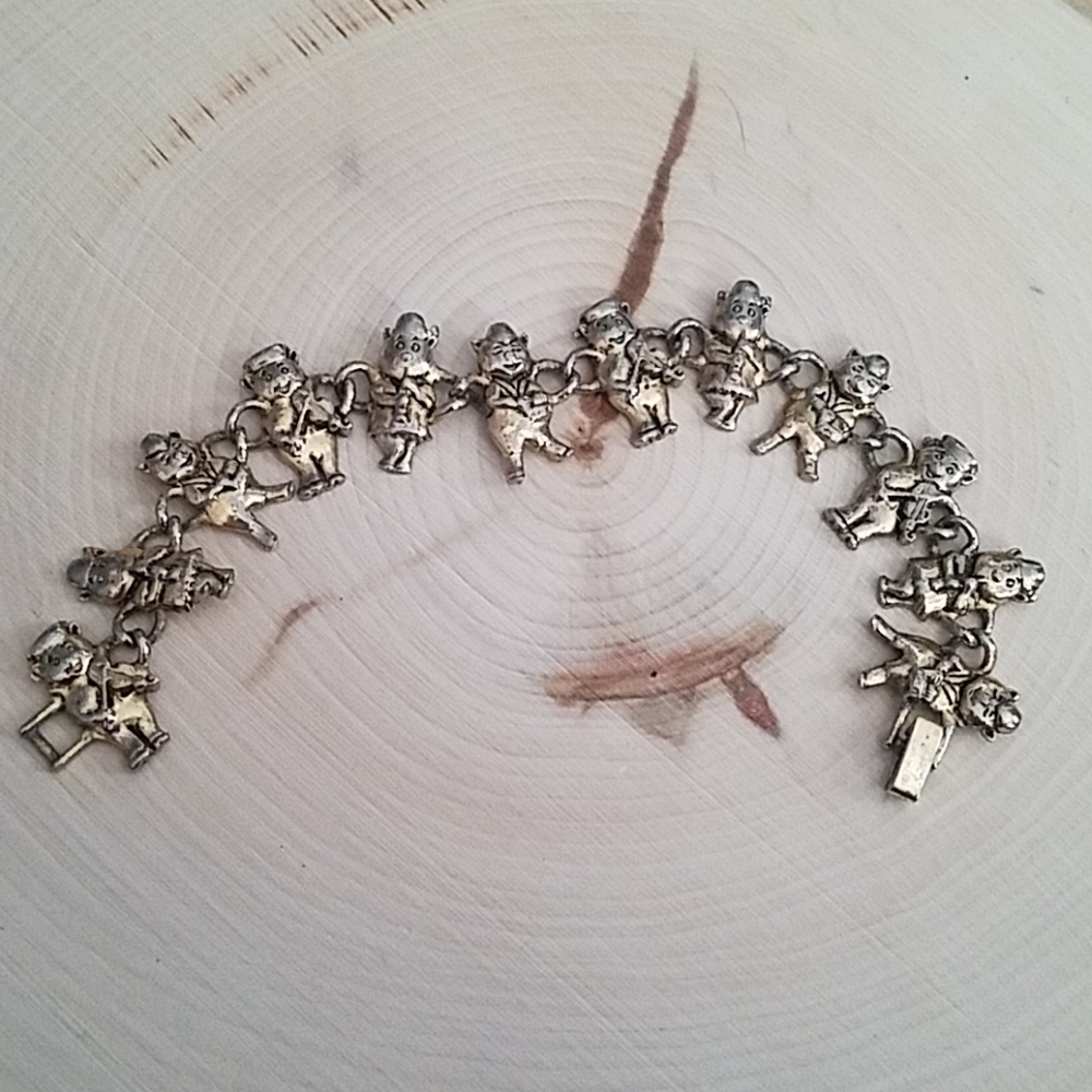 Vintage 3 Little Pigs Metal Bracelet